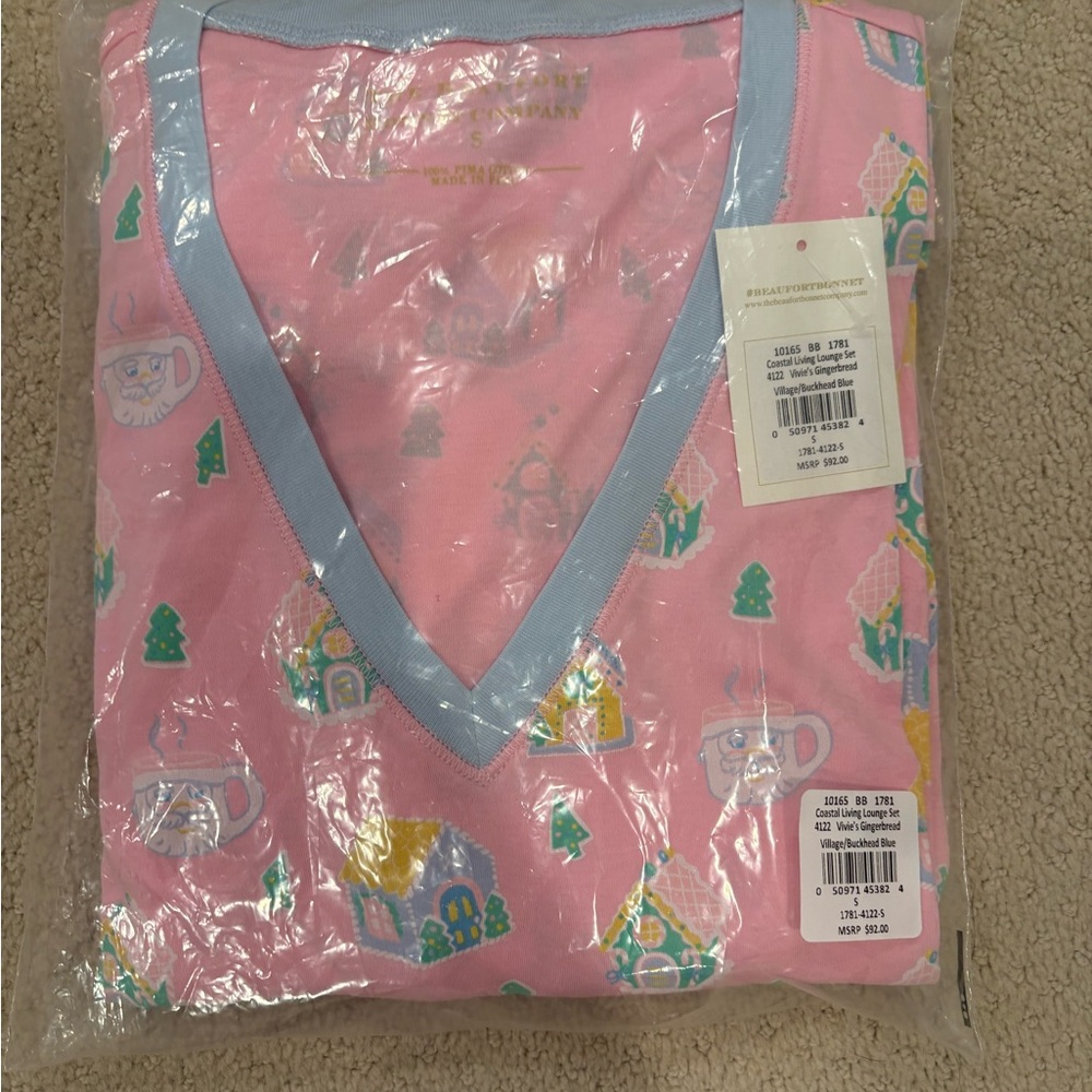 TBBC women’s Christmas pajamas New in package size small